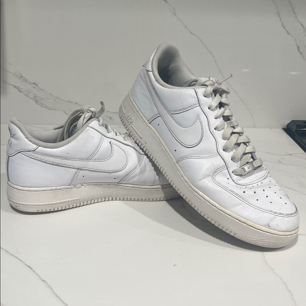 Nike Air Force 1 Men's White Sneakers Size 13